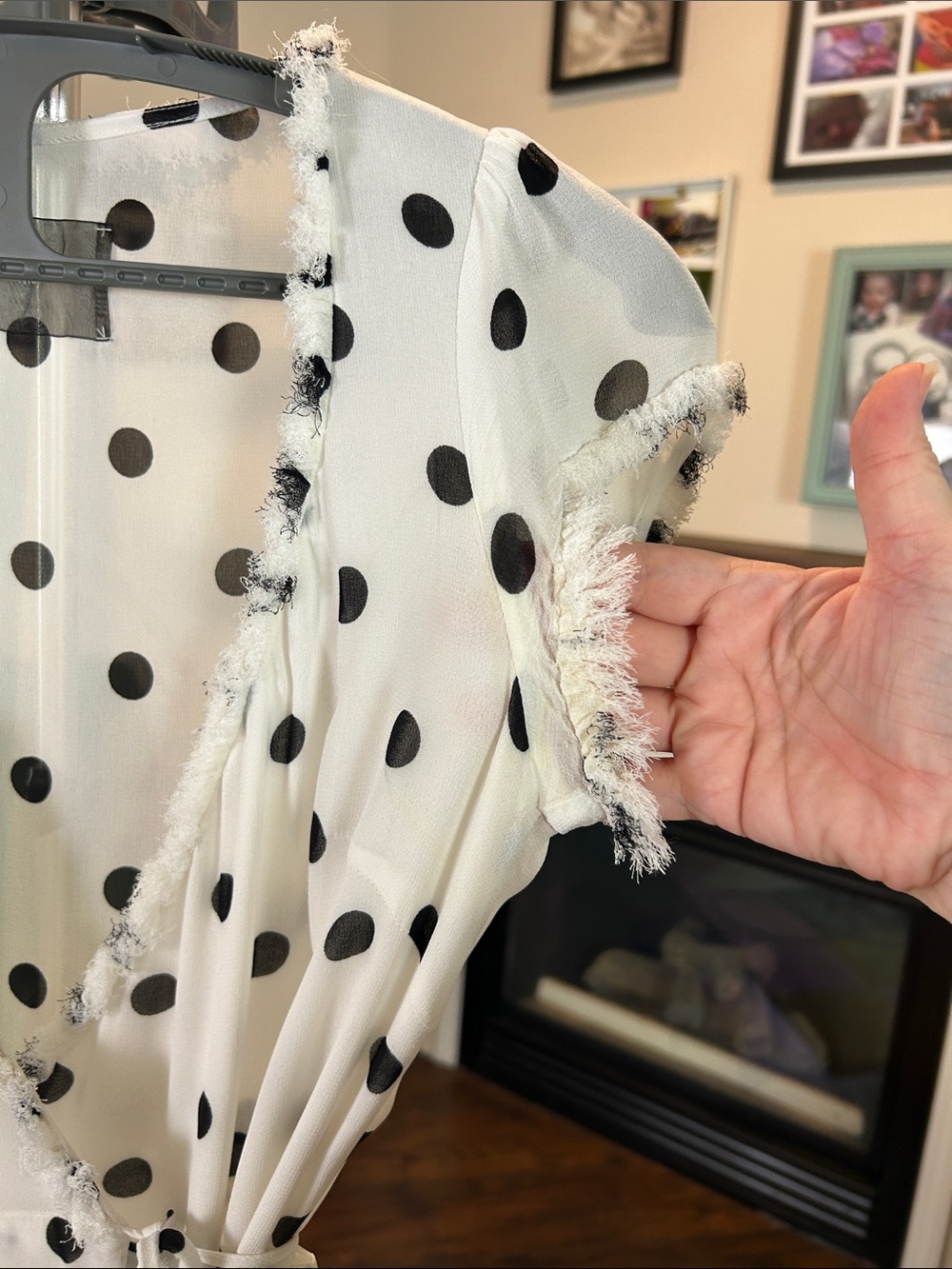Reformation Gwenyth White | White Wrap Dress w/ Black Polka Dots Small Size 4-6 - Picture 14 of 17